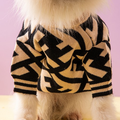 Брендовый свитер для собак FENDI с крупными буквами F, черный