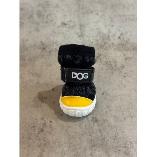 Обувь для собак DOG на плотной подошве, лаковая с желтым носком, черная