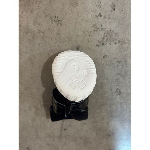 Обувь для собак DOG на плотной подошве, лаковая с желтым носком, черная