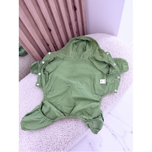 Дождевик для собак зелёный с капюшоном, водонепроницаемый комбинезон с лапами, кольцом для поводка и регулировкой талии