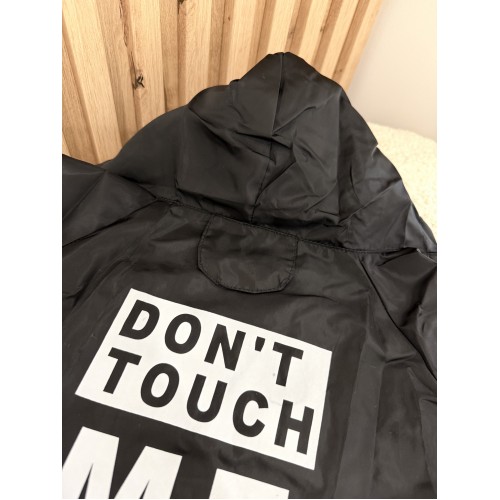 Дождевик для собак чёрный с надписью DON’T TOUCH ME, водонепроницаемый комбинезон с капюшоном