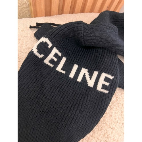 Брендовый свитер для собак CELINE крупной вязки, с объемным капюшоном на шнурках, черный , фото 5 Брендовый свитер для собак CELINE крупной вязки, с объемным капюшоном на шнурках, черный