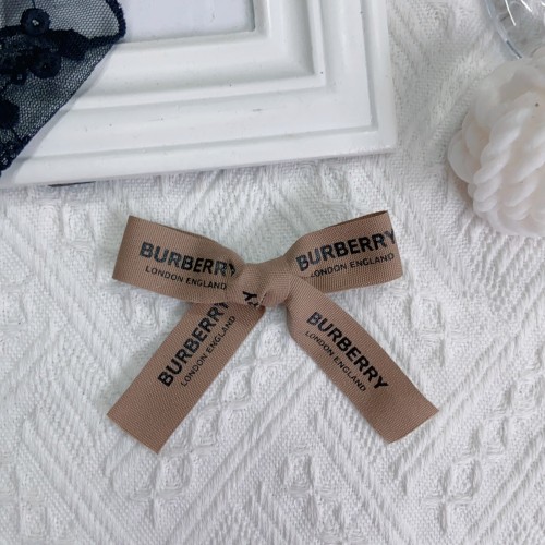 Шпилька-бант Burberry для собак | Бежевий брендовий бантик із логотипом | Елегантний аксесуар для грумінгу та фотосесій