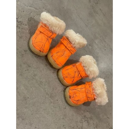 Зимние ботинки для собак Multibrand замшевые с плотной подошвой на липучке, оранжевого цвета