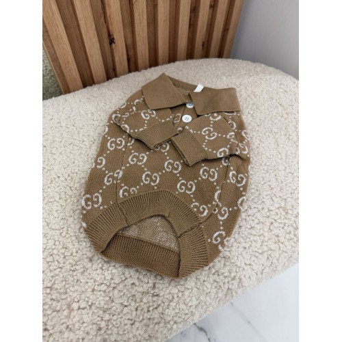 Брендовий светр для собак GUCCI поло з білими значками бренду, бежевий