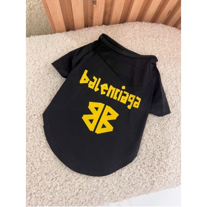 Брендовая футболка для собак Balenciaga с желтым логотипом на спинке, черная