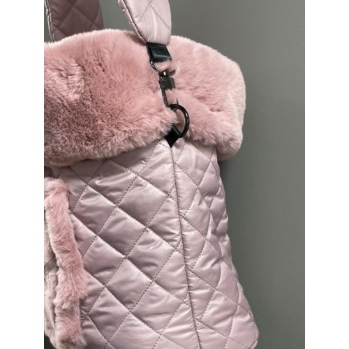 Сумка-переноска для собак на плечо MARALIS зимняя, с наружным карманом пудровая с пудровым мехом
