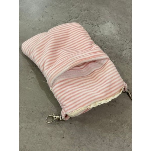 Сумка плюшева з карабінами для кріплення на одяг під пакети та ласощі для вигулу собак, рожева