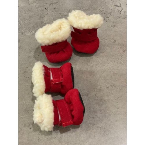 Обувь зимняя для собак Multibrand УГГИ замшевые, на неопреновой подошве, с липучкой красного цвета