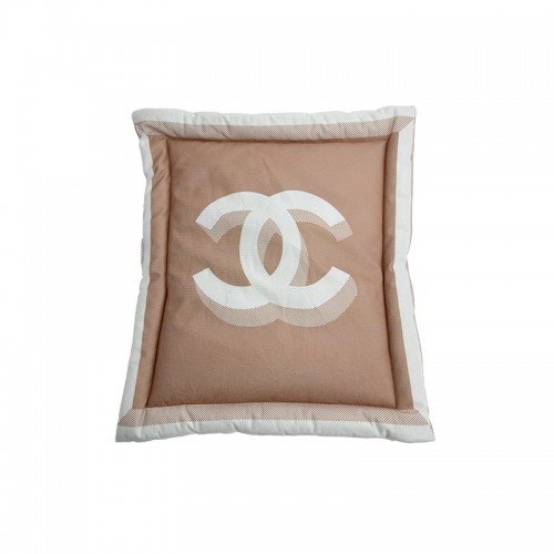 Брендовий килимок-лежанка для собак та кішок CHANEL килимок в машину, бежевий Брендовий килимок-лежанка для собак та кішок CHANEL килимок в машину, бежевий