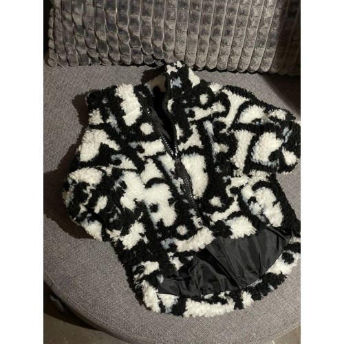 Брендовая шуба для собак DIOR Барашек без капюшона, шелковый подклад, черная