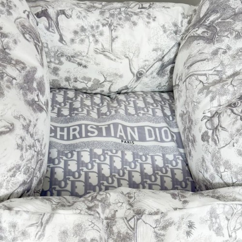 Брендовая лежанка-автокресло для собак и кошек Christian Dior бархатная мягкая, серая