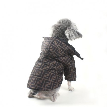 Брендовая зимняя куртка для собак FENDI  на змейке с капюшоном, коричневая