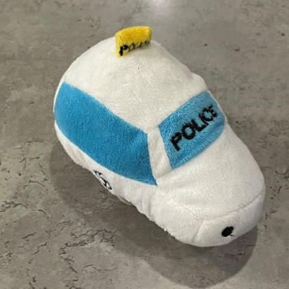 Игрушка для собак МАШИНА полицейская машина плюшевая с пищалкой FeiPet POLICE, белая 15см