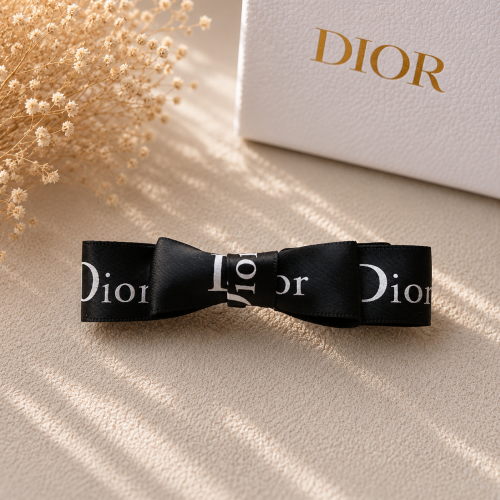 Черная заколка-бант Dior для собак | Элегантный аксессуар для груминга и фотосессий | Украшение для длинной шерсти