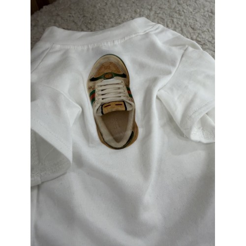 Брендовая футболка для собак Gucci Sandals White | Стильная одежда для питомцев