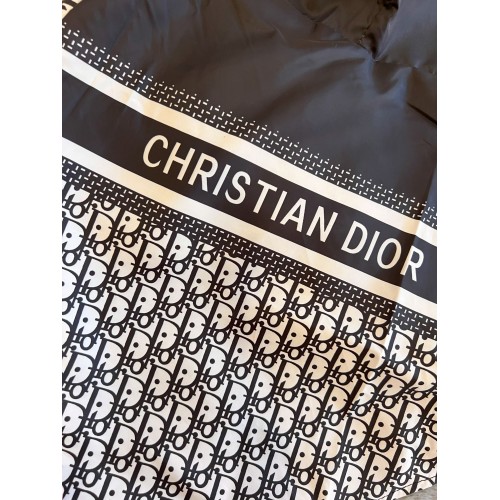 Брендовый дождевик для собак и котов Christian Dior c брендовой надписью на спине, с капюшоном, черный