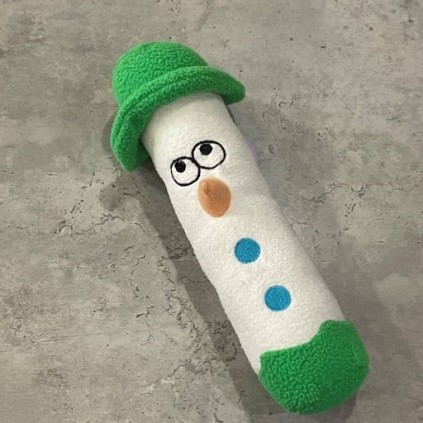 Іграшка для собак Сніговик Lovable Dog плюшевий з пищалкою, зелений 32см