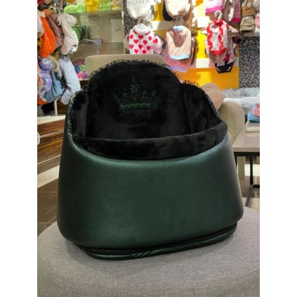 Автокресло для собак и кошек в машине Maralis гладкая эко кожа зеленого цвета с черным мехом внутри