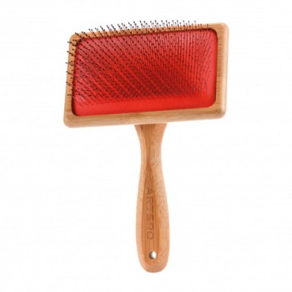 Пуходерка для вичісування шерсті собак і кішок ARTERO Julset L Nature Collection 12x8x2 см дерев\'яна ручка, із захистом на зубцях, зубці 20мм