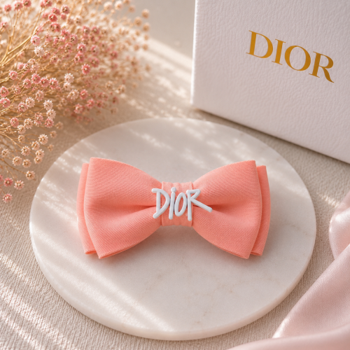 Персиковая заколка-бант Dior для собак | Нежный аксессуар для груминга и фотосессий | Украшение для длинной шерсти